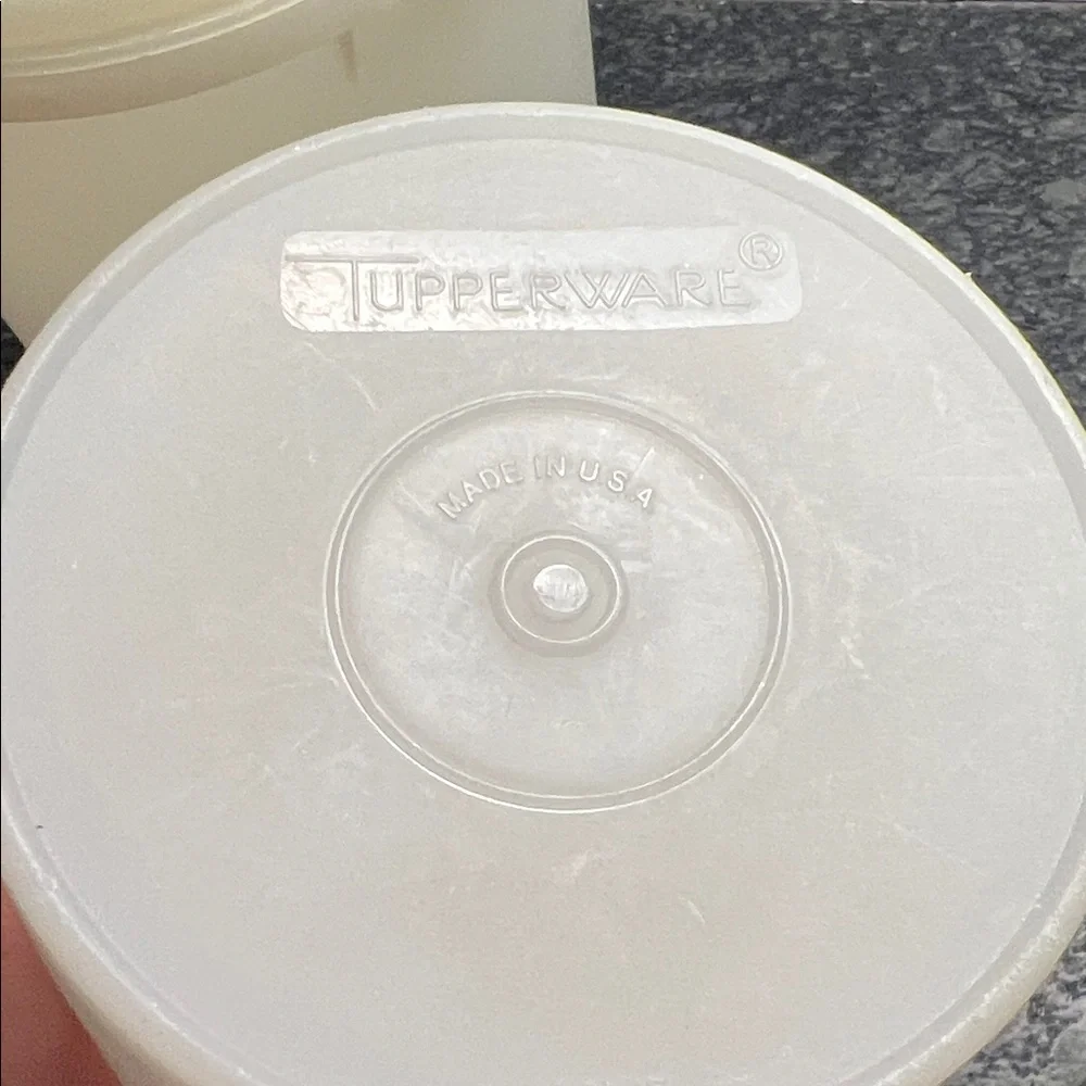 Tupperware this vintage